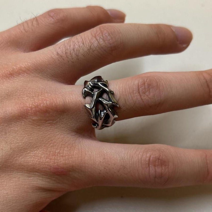 0628 - Rose Thorn Barbed Ring